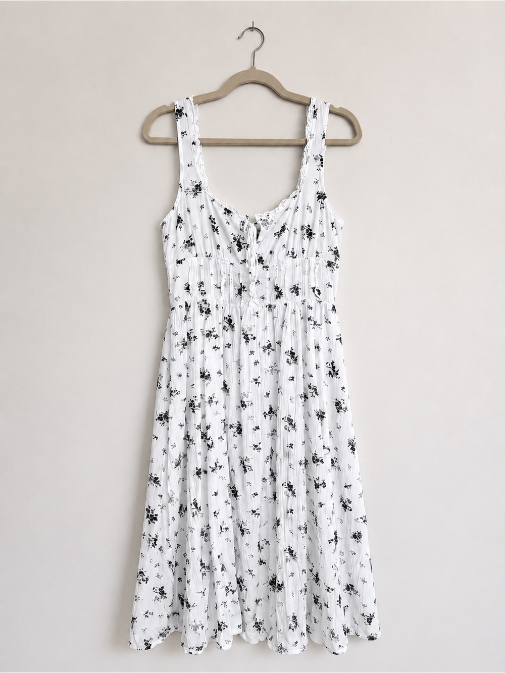 American Eagle White & Black Floral Midi Dress | Size Large